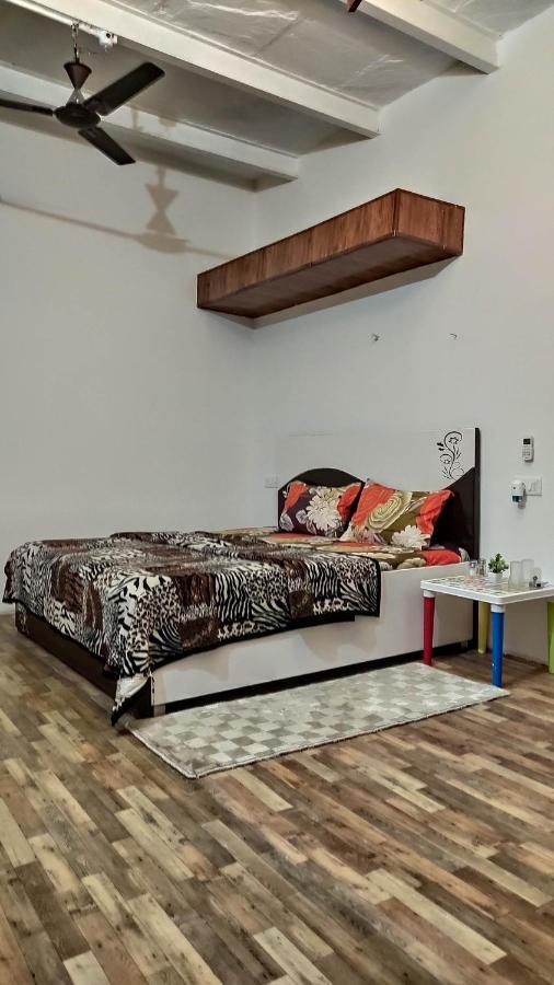 Ira Homestay Mathura Luaran gambar