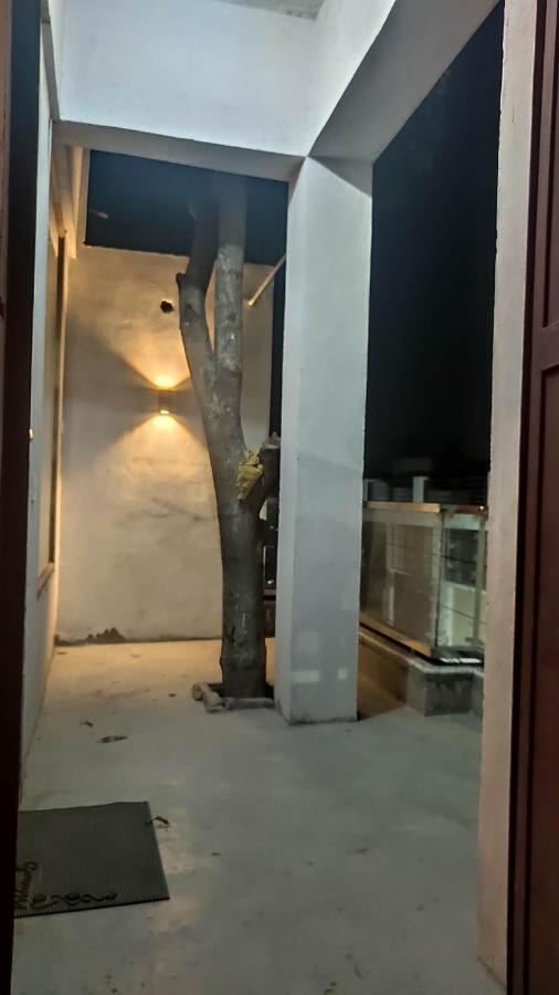 Ira Homestay Mathura Luaran gambar
